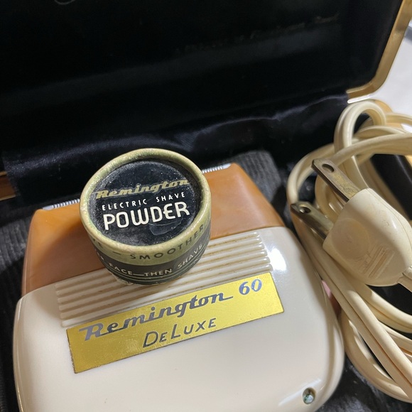 Remington 60 Deluxe vintage electric razor - Picture 3 of 5